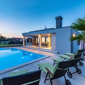 Vila Lorena Dalmacija Zadarvillas, Nin